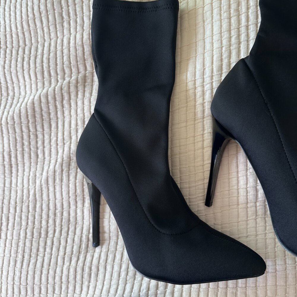 Call it Spring Stiletto Sock Booties Ankle Pumps Black Pointed - 8.5 - Picture 2 of 5